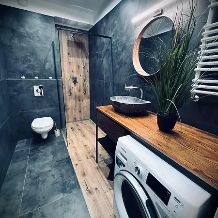 White Glove Deluxe Nowe Zatorze Apartment